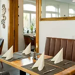 Roca Restaurant Und