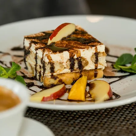 Hotel Roca Restaurant Und