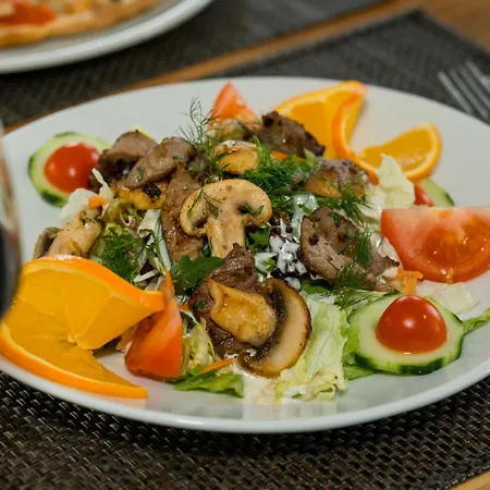 Roca Restaurant Und Hotel Bommersheim