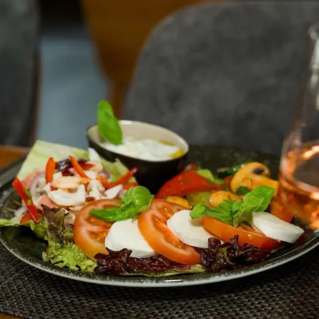 Roca Restaurant Und * Bommersheim