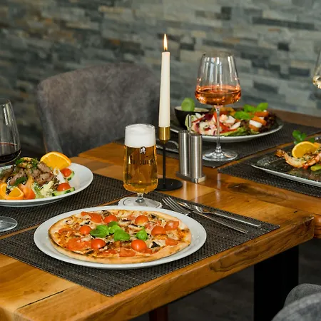 Hotel Roca Restaurant Und *