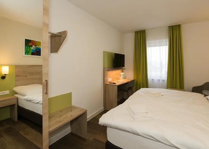 Hotel Roca Restaurant Und